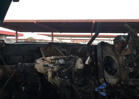 2015 Ford F-250 Lariat z USA, uszkodzony, nr VIN 1FT7W2BT6FEA26193